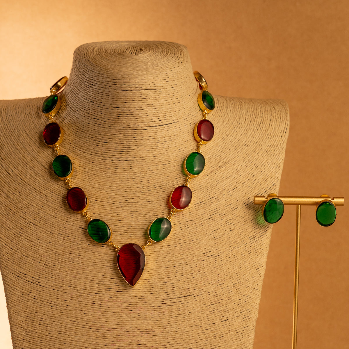 MOLE HANDMADE BIJOUX PREMIUM AND BIJOUX EXCLUSIVE MONALISA NECKLACE/ NECKPIECE NL32