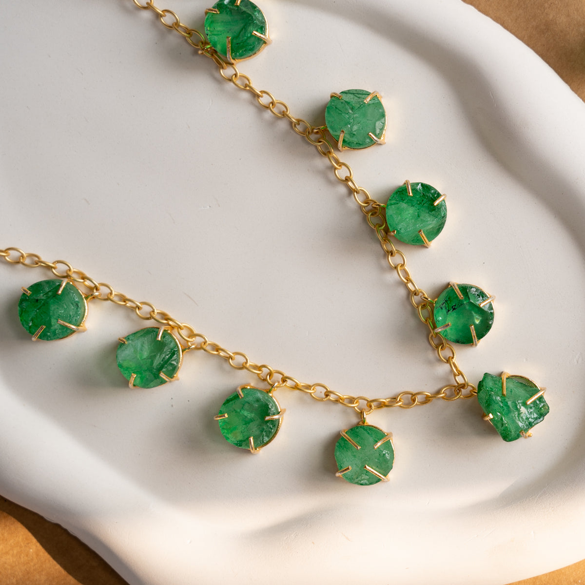 VISHALAYA GOLD TONED RAW STONE HANDMADE HAND HAMMERED NECKLAC EARRINGS WITH RING NL223