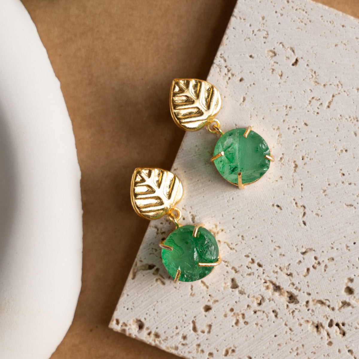 VISHALAYA GOLD TONED RAW STONE HANDMADE HAND HAMMERED NECKLAC EARRINGS WITH RING NL223