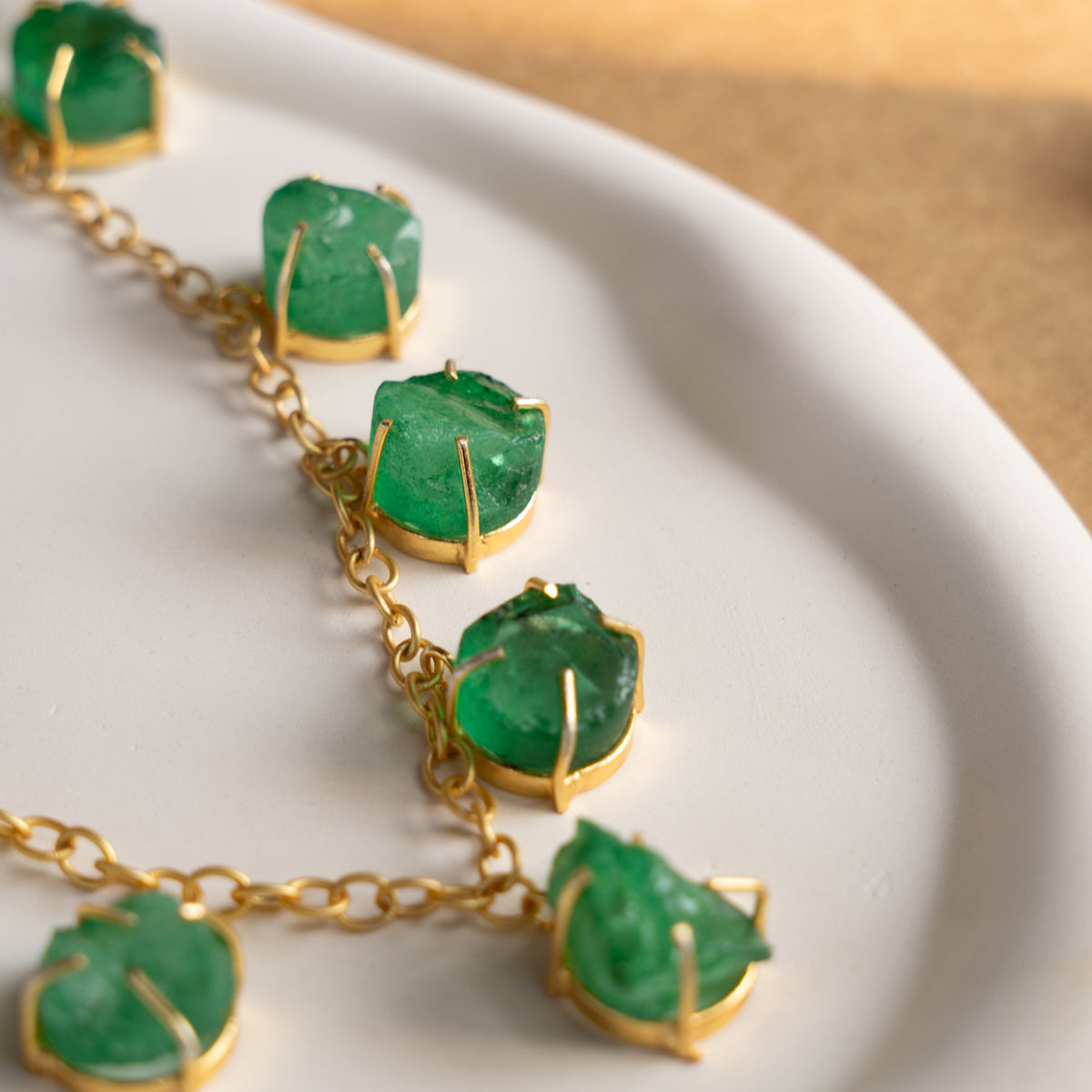 VISHALAYA GOLD TONED RAW STONE HANDMADE HAND HAMMERED NECKLAC EARRINGS WITH RING NL223