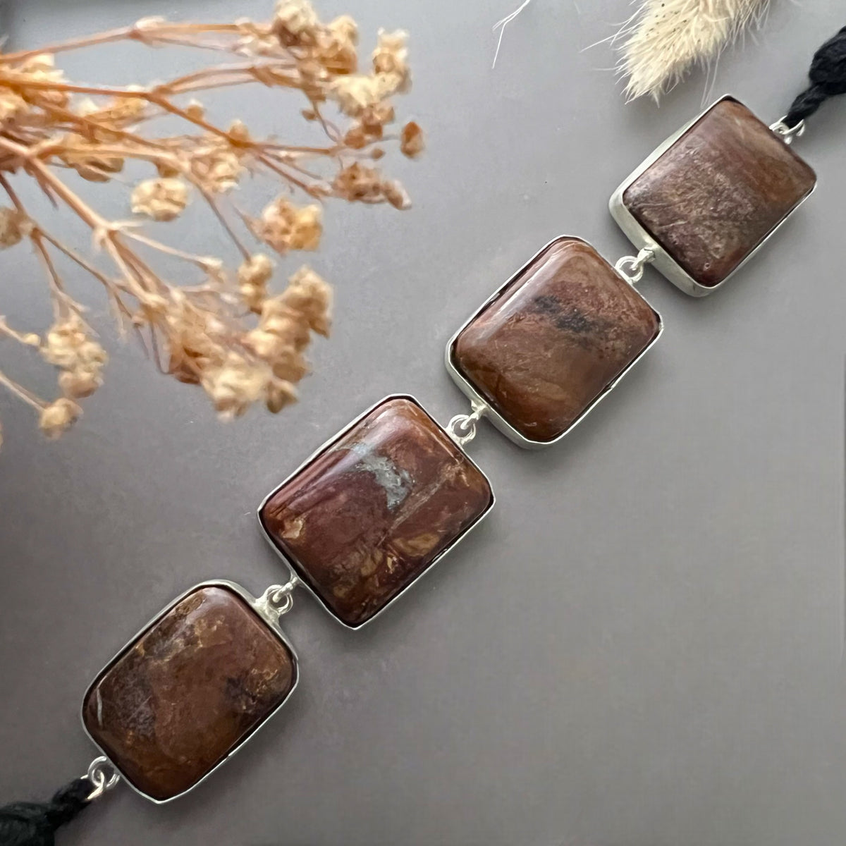 VIVIAN BIJOUX PREMIUM AND EXCLUSIVE NATURAL STONE HANDMADE CHOKER CH372