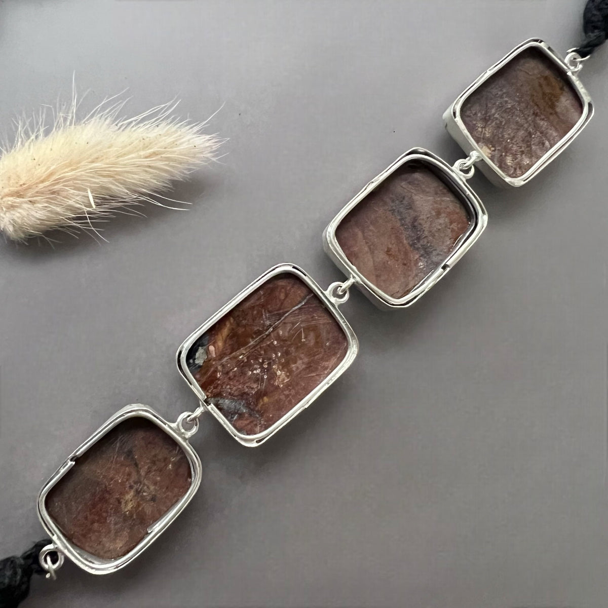 VIVIAN BIJOUX PREMIUM AND EXCLUSIVE NATURAL STONE HANDMADE CHOKER CH372