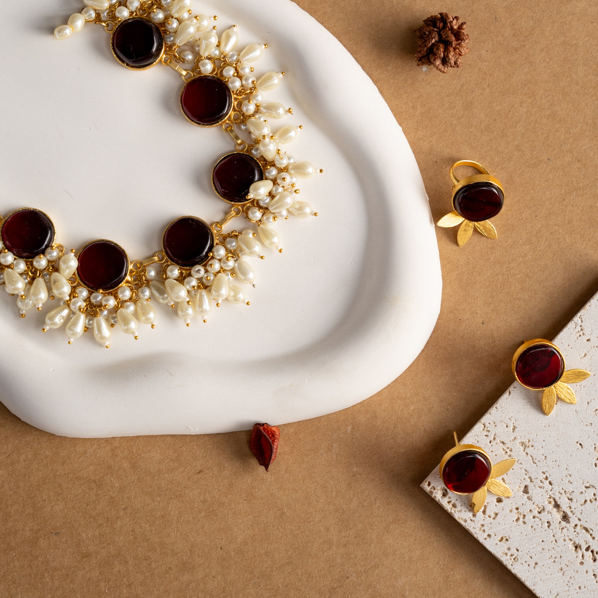 MOXIE SET RING EARRING AND NECKLACE HANDMADE GOLD TONED PREMIUM NECKLACE/NECKPIECE EARRING SET NL31