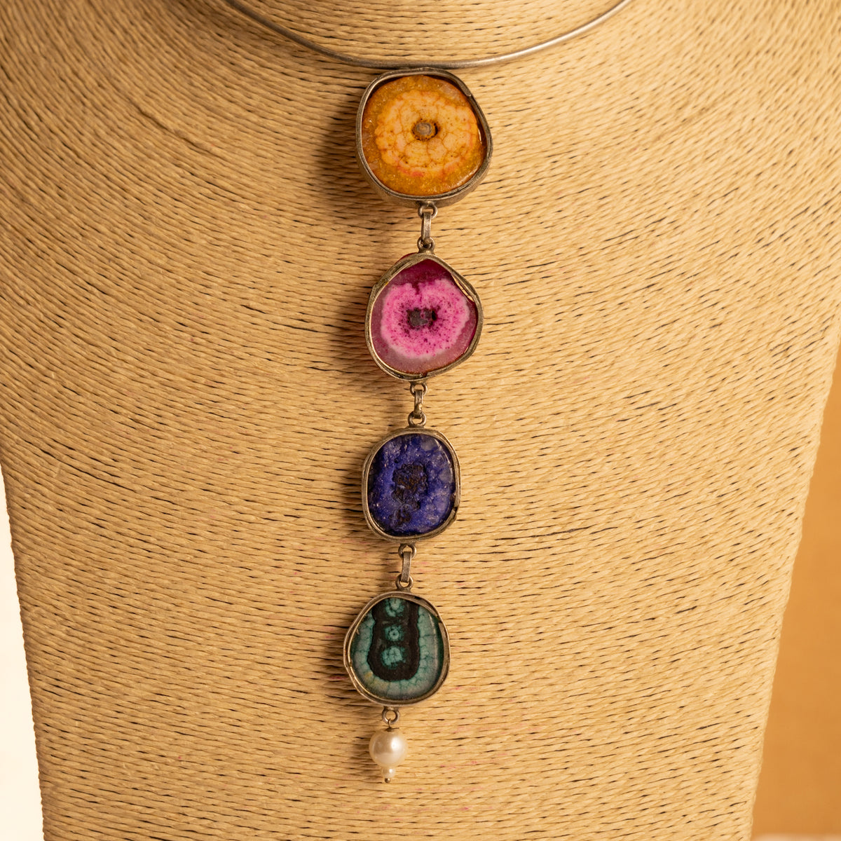 CALYPTO HAND MADE AND HAND HAMMERED SILVER LOOK ALIKE RUSTIC ANTIQUE NL83