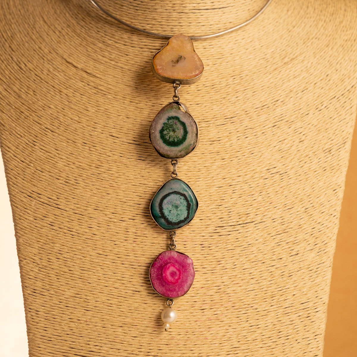 NIKHARA HAND MADE AND HAND HAMMERED SILVER LOOK ALIKE RUSTIC ANTIQUE NL84