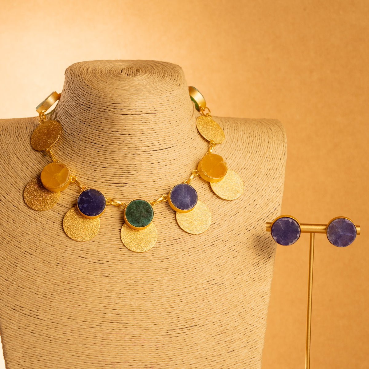 RITHA RAW STONE HANDMADE GOLD TONED RUSTIC FINISH NECKLACE NL76