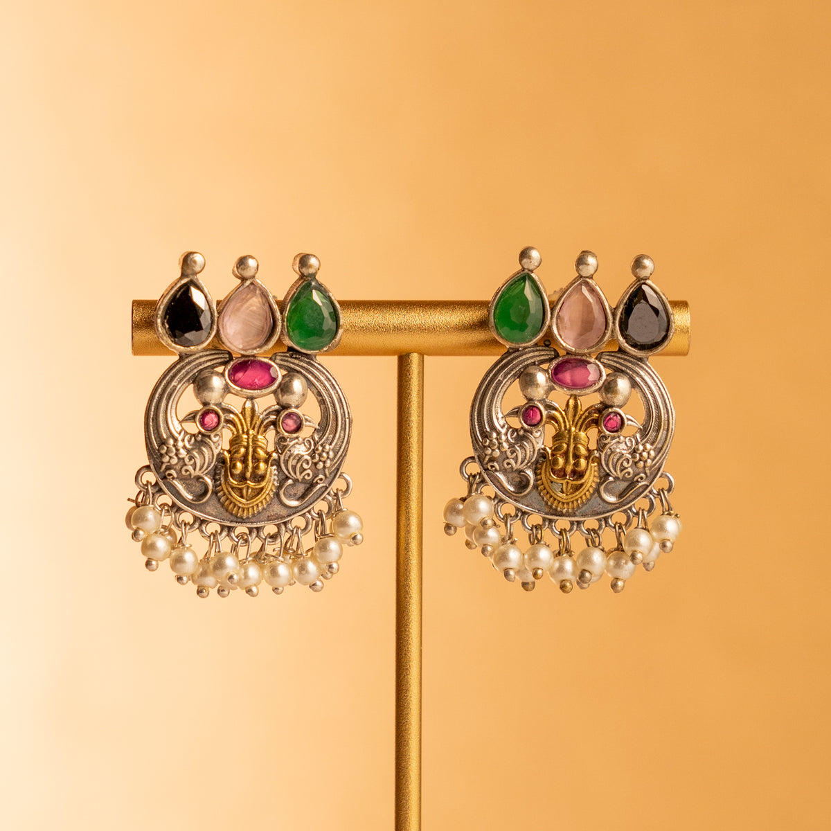 VIKIRA FAUX SILVER PREMIUM SEMI HANDMADE NECKLACE WITH EARRINGS NL128