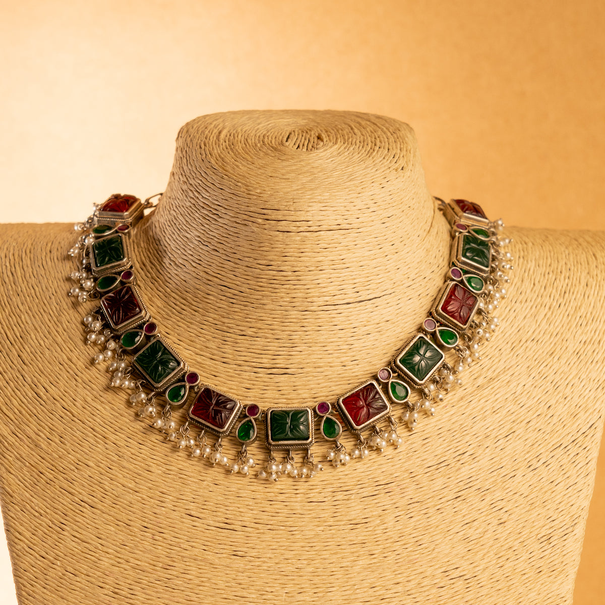 NIHARA FAUX SILVER PREMIUM SEMI HANDMADE CARVING NECKLACE WITH EARRINGS NL129