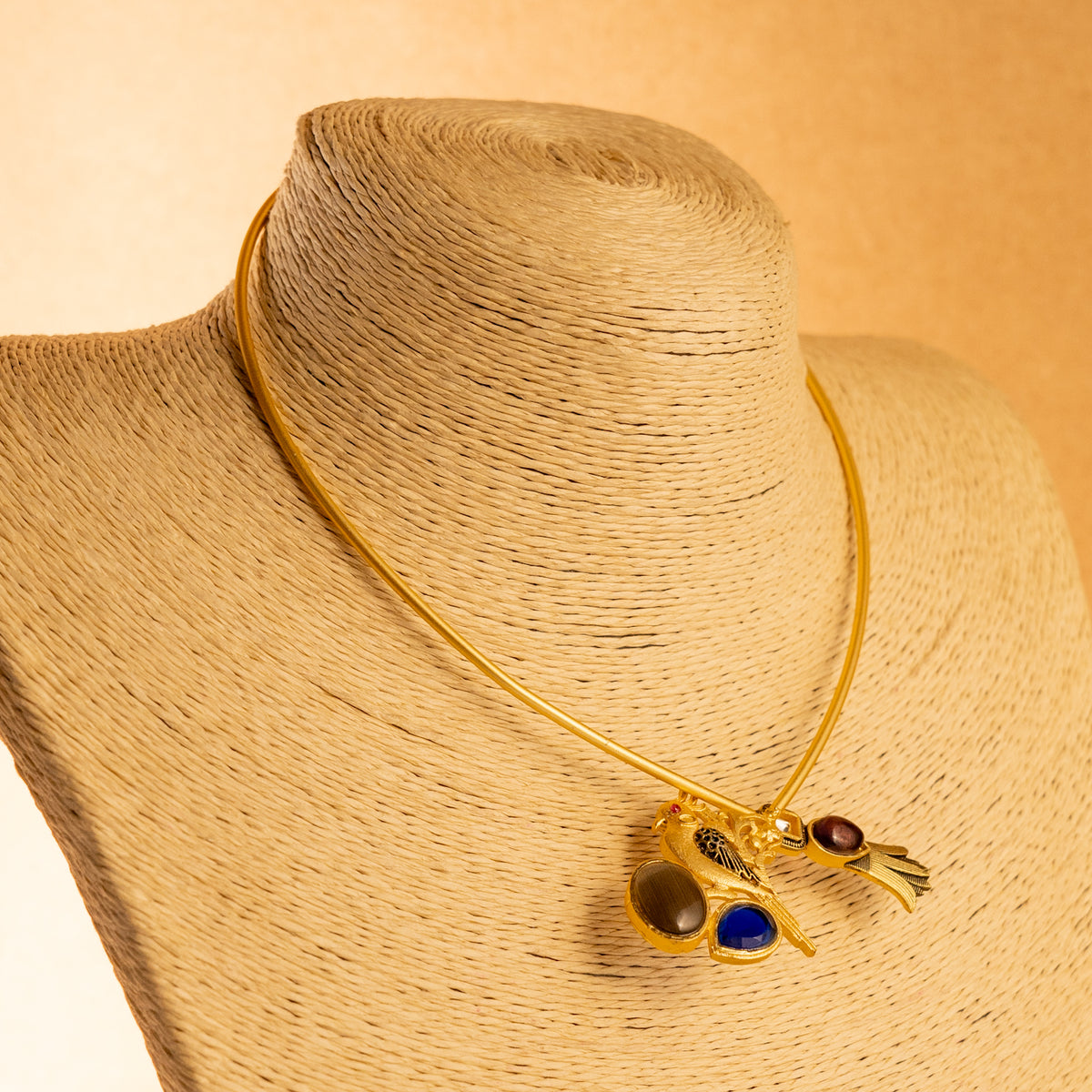 ANUHA HANDMADE HAND HAMMERED ANTIQUE NECKPIECE/NECKLACE/HASLI NL18