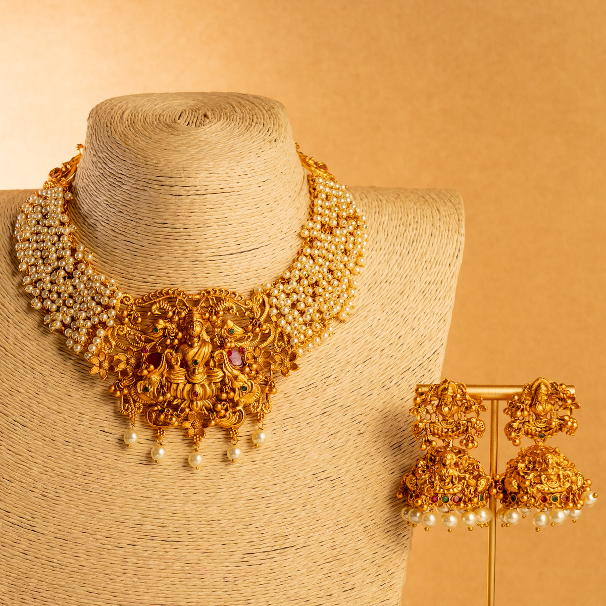 MAYA GOLD TONED ANTIQUE FINISH TEMPLE NECKLACE WITH EARRINGS NL170