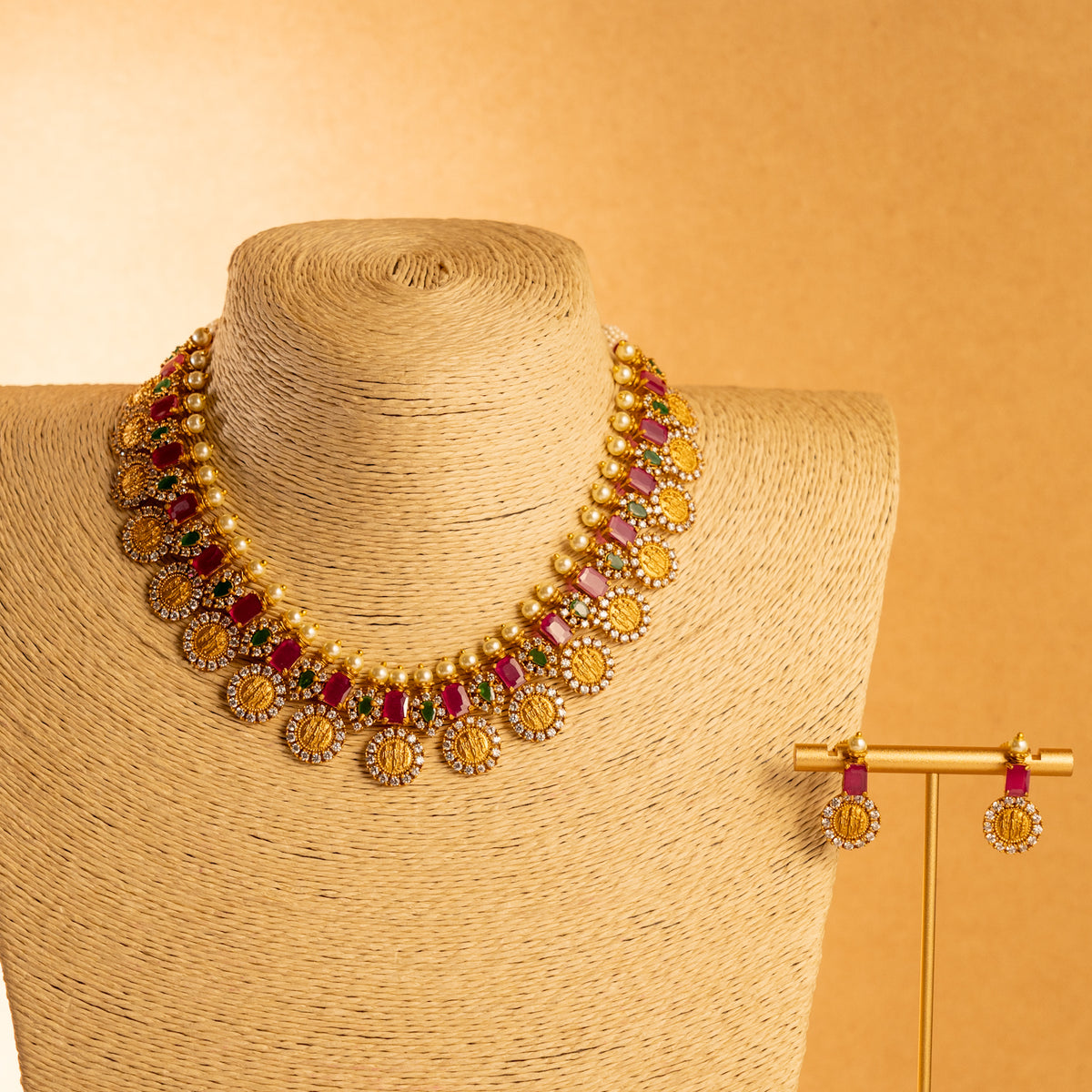 NITHYA GOLD TONED ANTIQUE FINISH NECKLACE WITH EARRINGS NL168