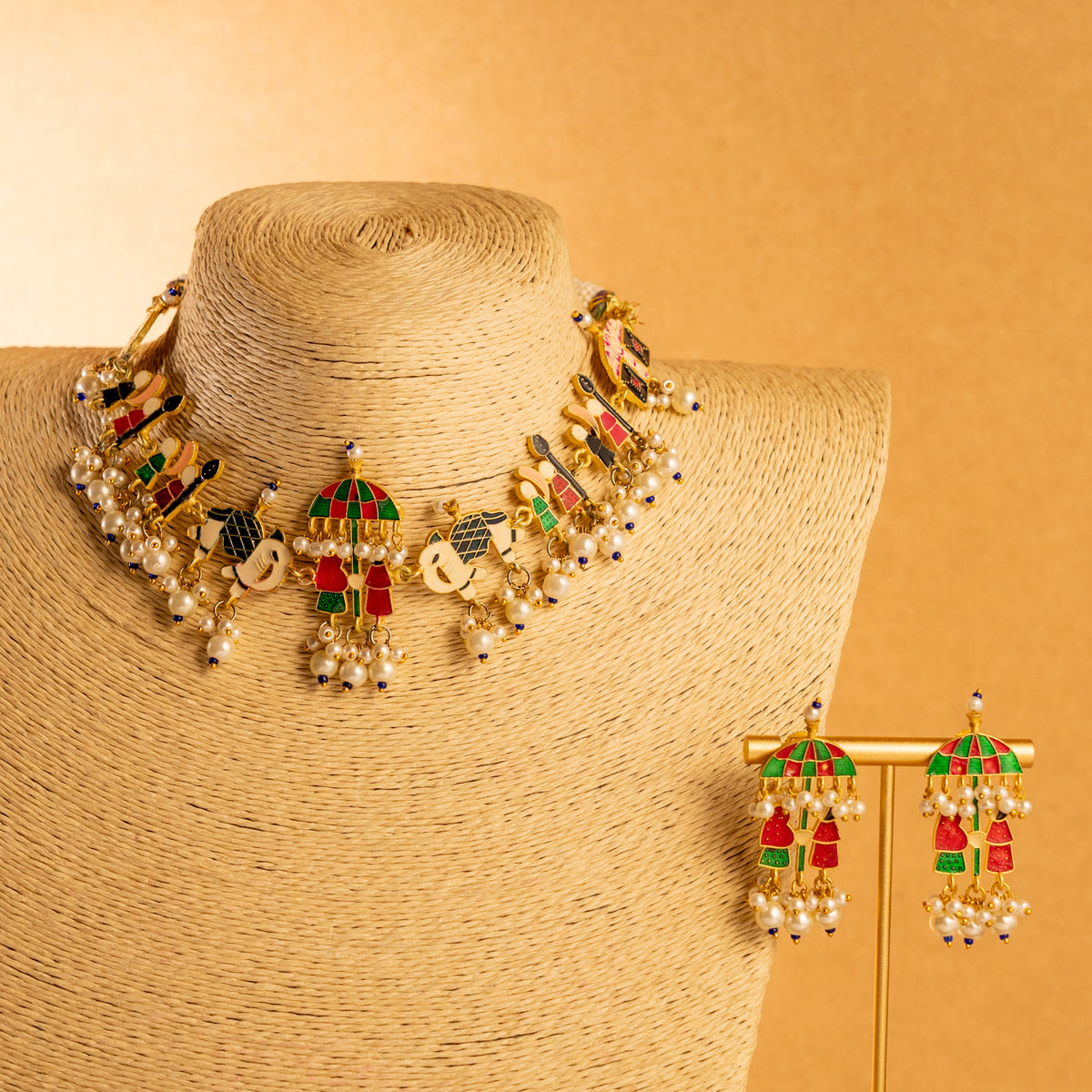 RAKITHA ENAMELPEARL HANDMADE AND HAND PAINTED NECKPIECE NECKLACE NL60