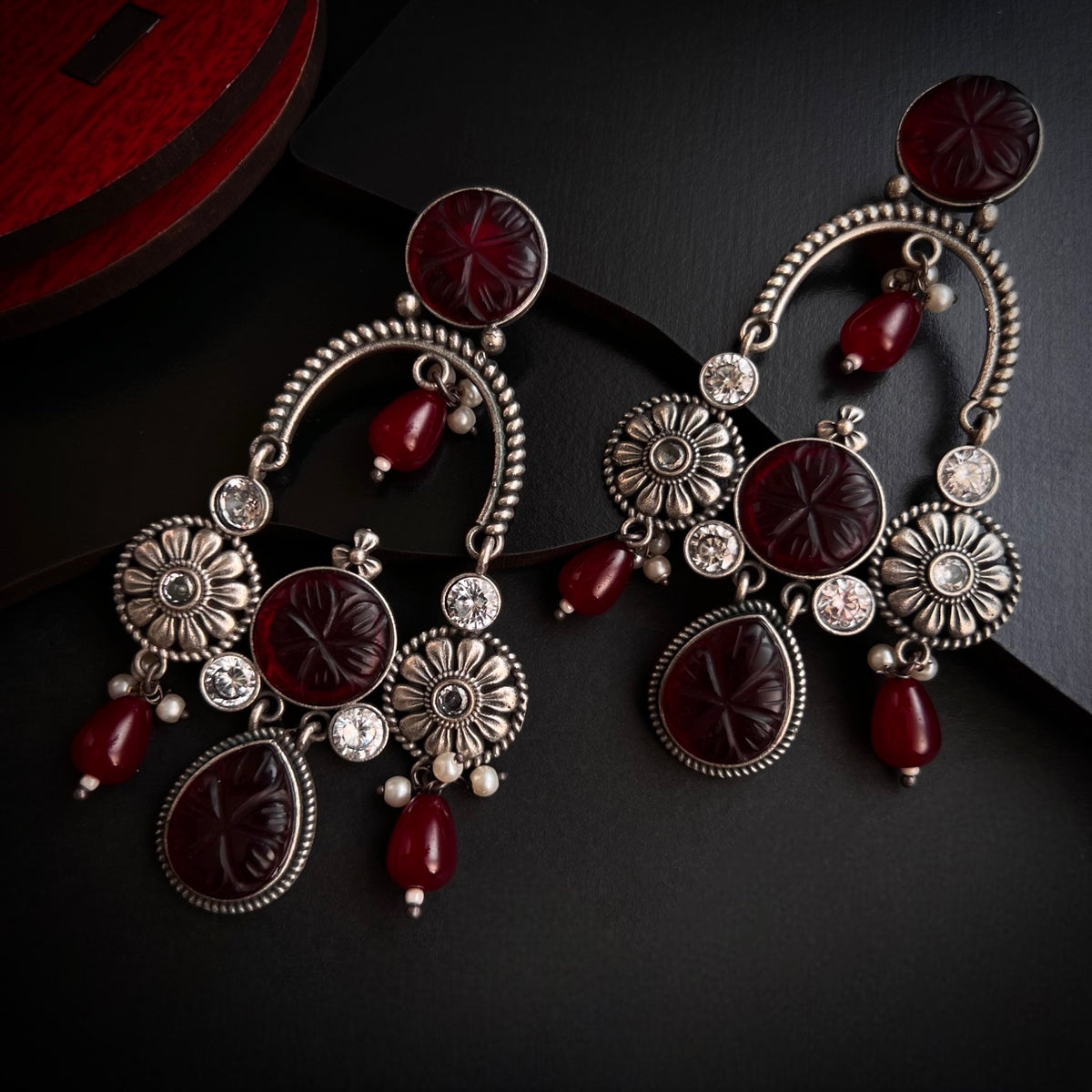 LUNA FAUX SILVER SEMI HANDMADE CARVING STONE EARRINGS ER644