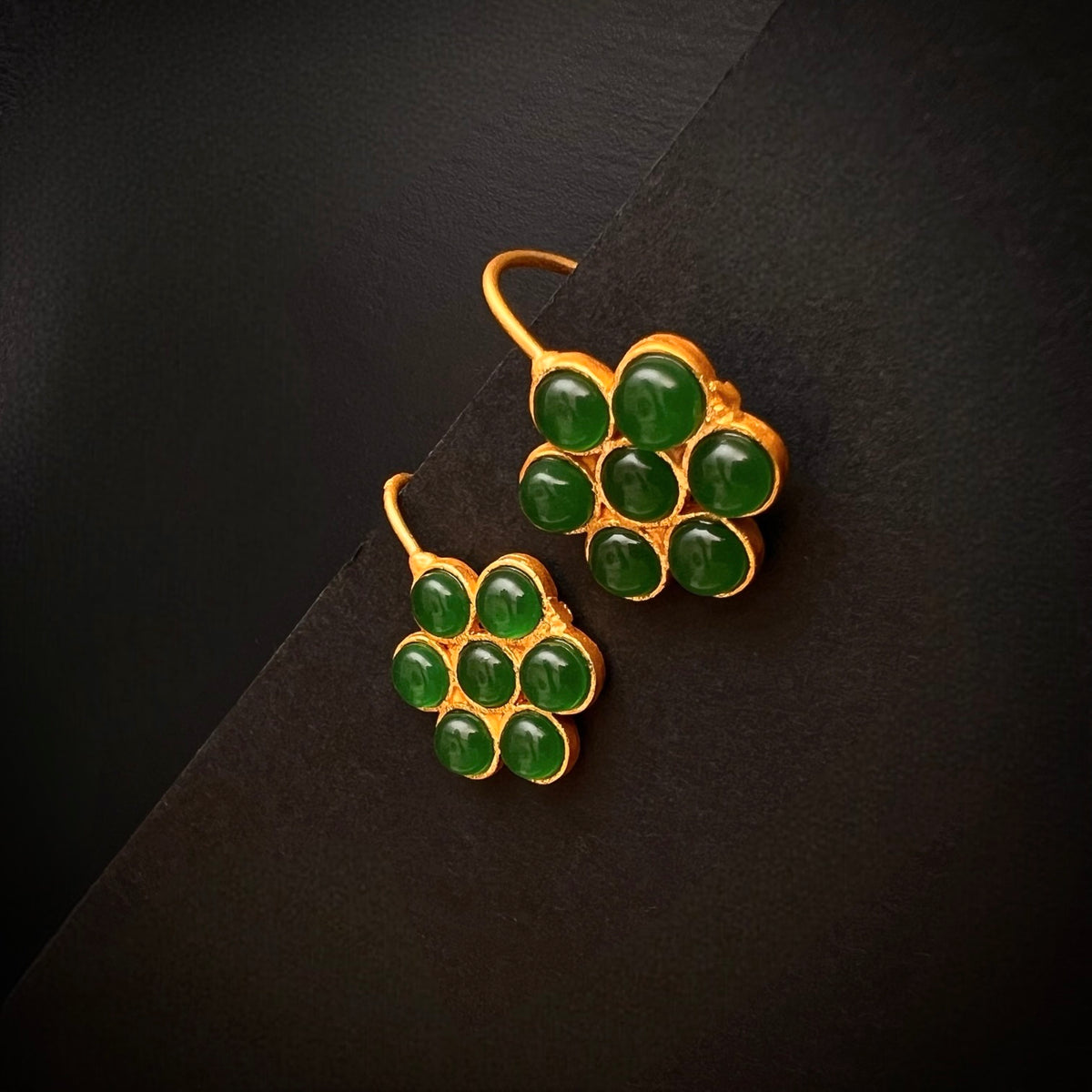 THILAMA FLORAL ANTIQUE GOLD TONED STUDS ER177