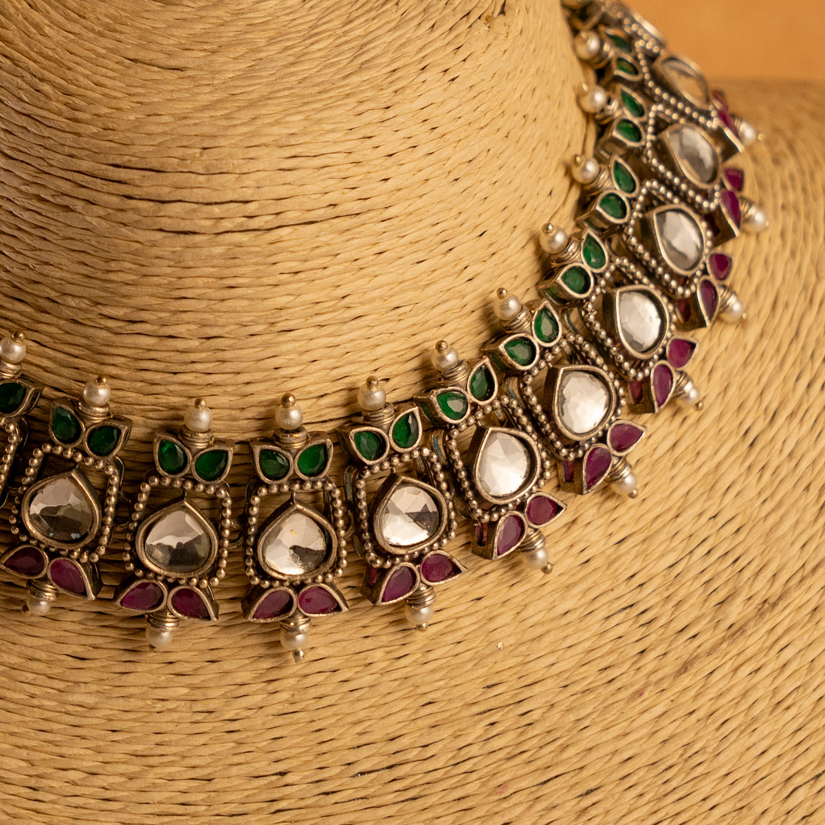 NADD FAUX SILVER BIJOUX PREMIUM AND EXCLUSIVE SEMI HANDMADE CARVING NECKLACE WITH EARRINGS NL134