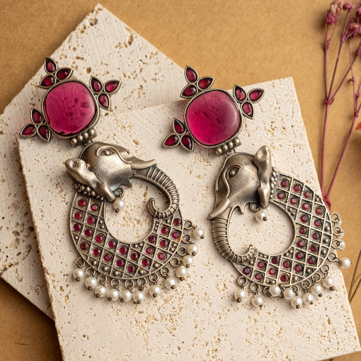 PINKY SEMI HANDMADEMONALISA STONE EARRINGS/ STUDS ER670