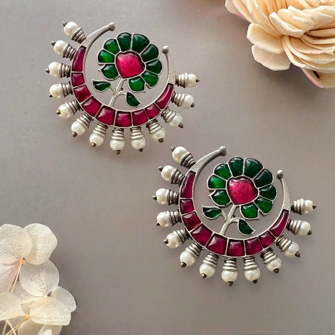 SKYLINE BOUQUET SILVER LOOK ALIKE SEMI HANDMADE STUDS ER514