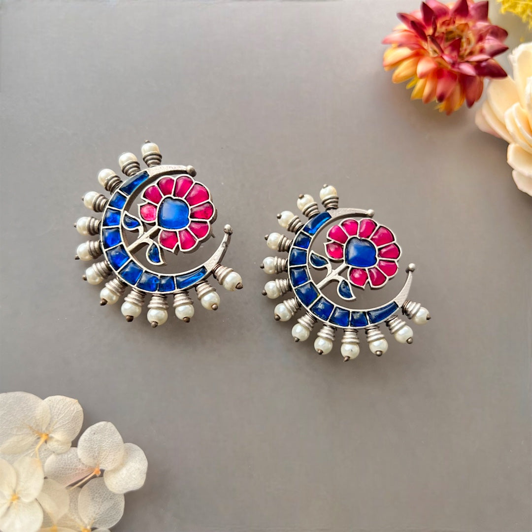 SKYLINE BOUQUET SILVER LOOK ALIKE SEMI HANDMADE STUDS ER514