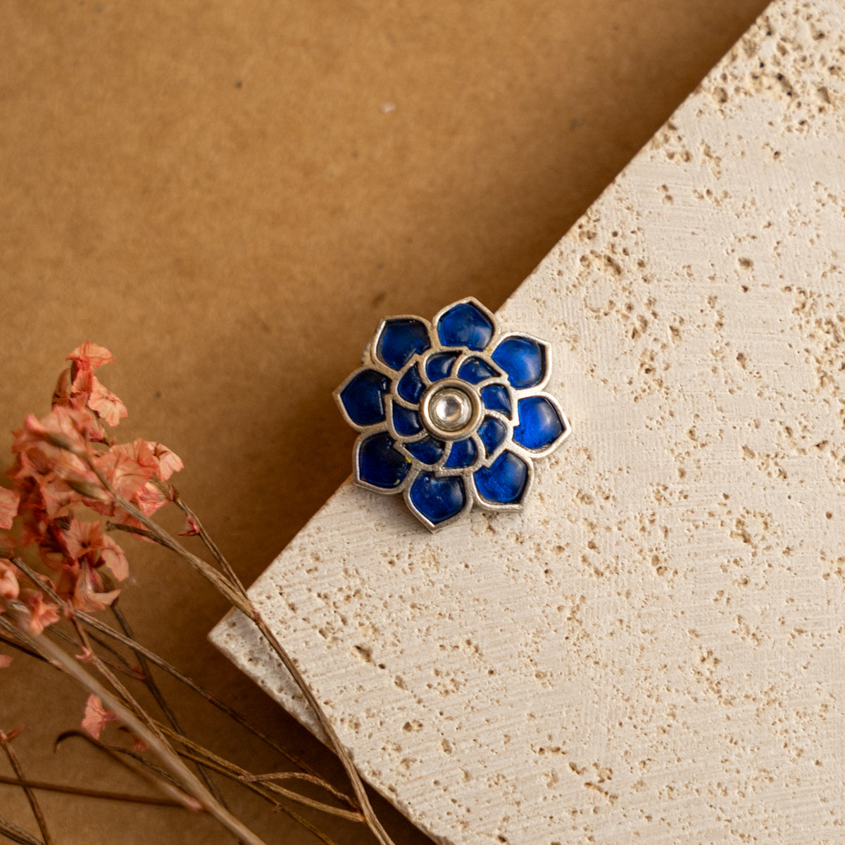 VIDHAI FAUX SILVER MONALISA STONE SEMI HANDMADE STUDS/ EARRINGS ER687