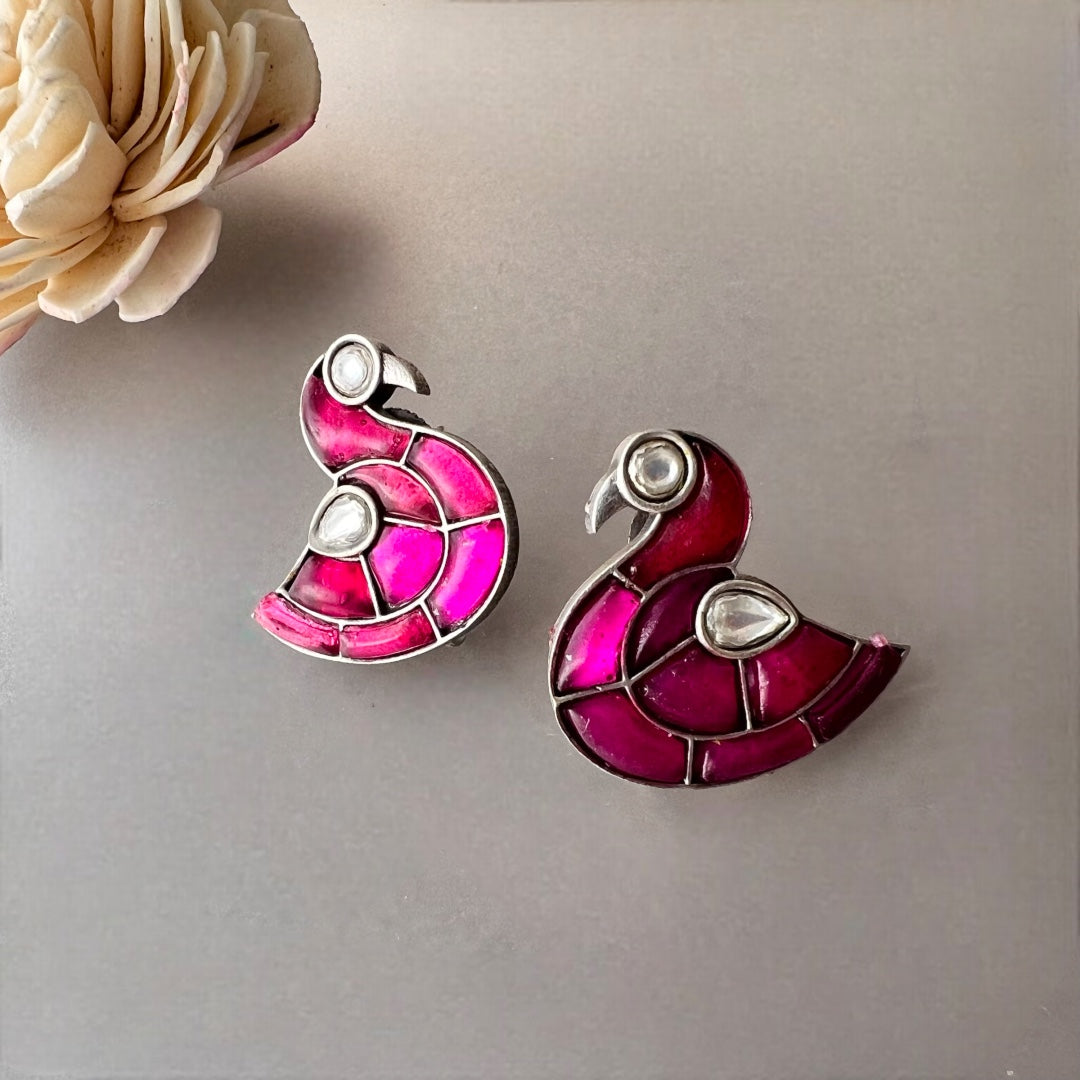 QUAKER  SILVER LOOK ALIKE SEMI HANDMADE STUDS ER523