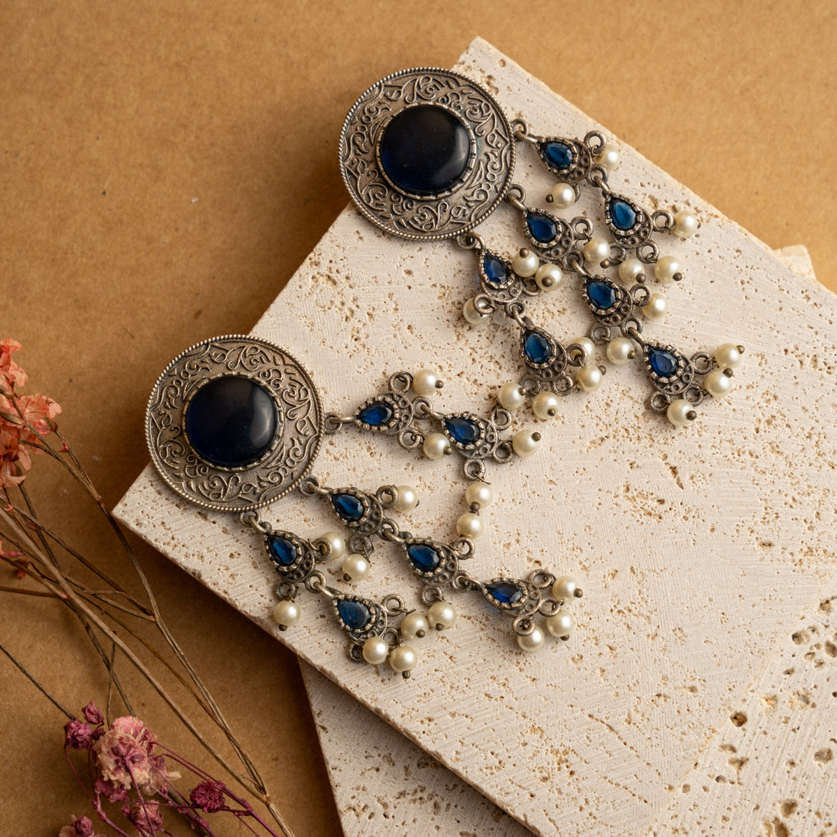 RIVANA FAUX SILVER MONALISA STONE SEMI HANDMADE EARRINGS ER693