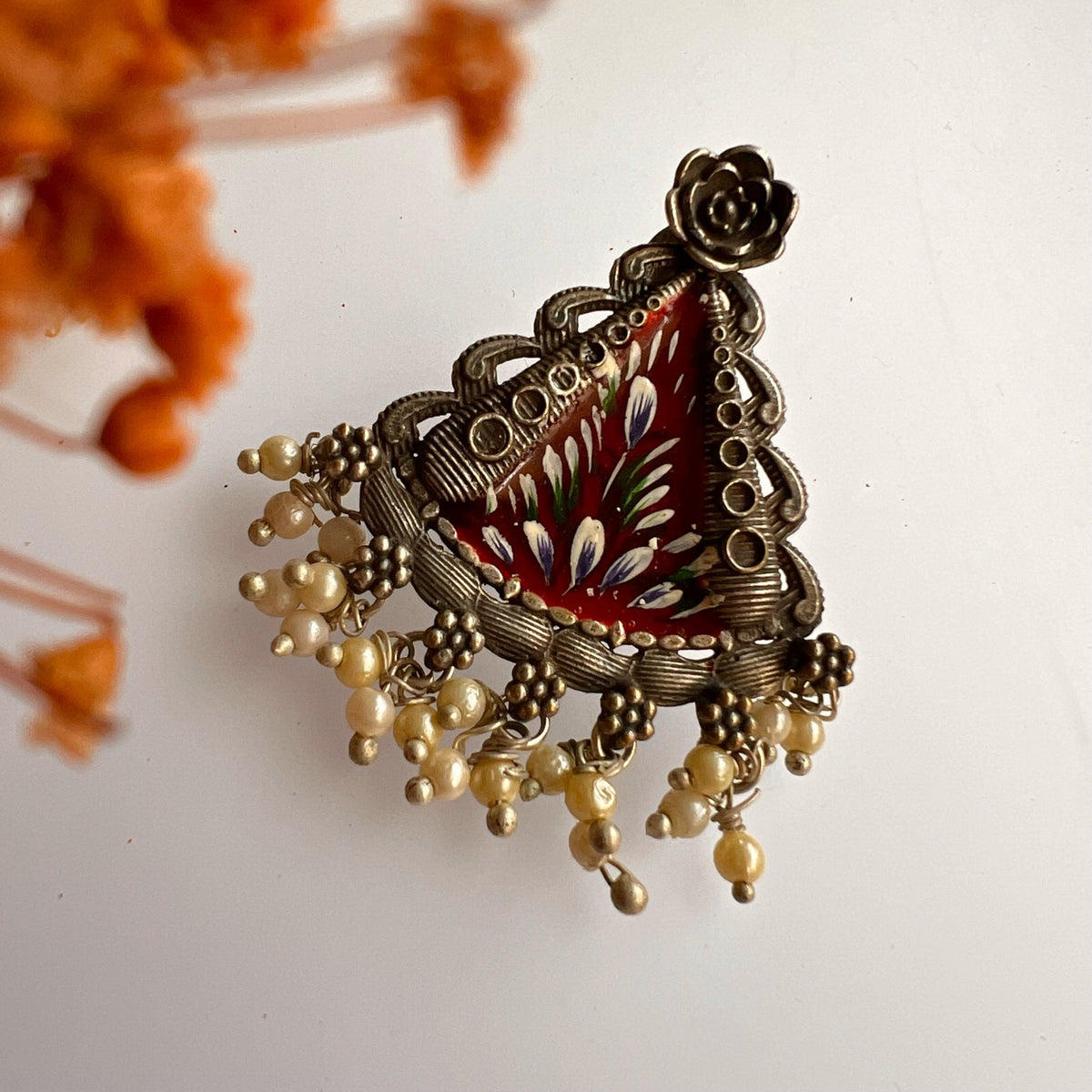 TERRA DAZZLE RAW AND RUSTIC HANDPAINTED SILVER LOOK ALIKE STUD ER616