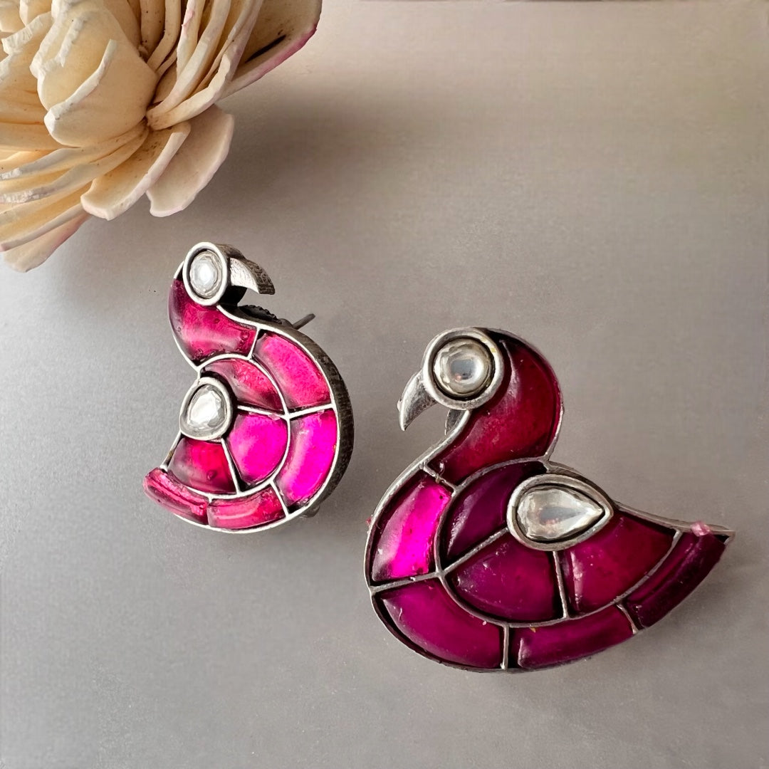 QUAKER  SILVER LOOK ALIKE SEMI HANDMADE STUDS ER523