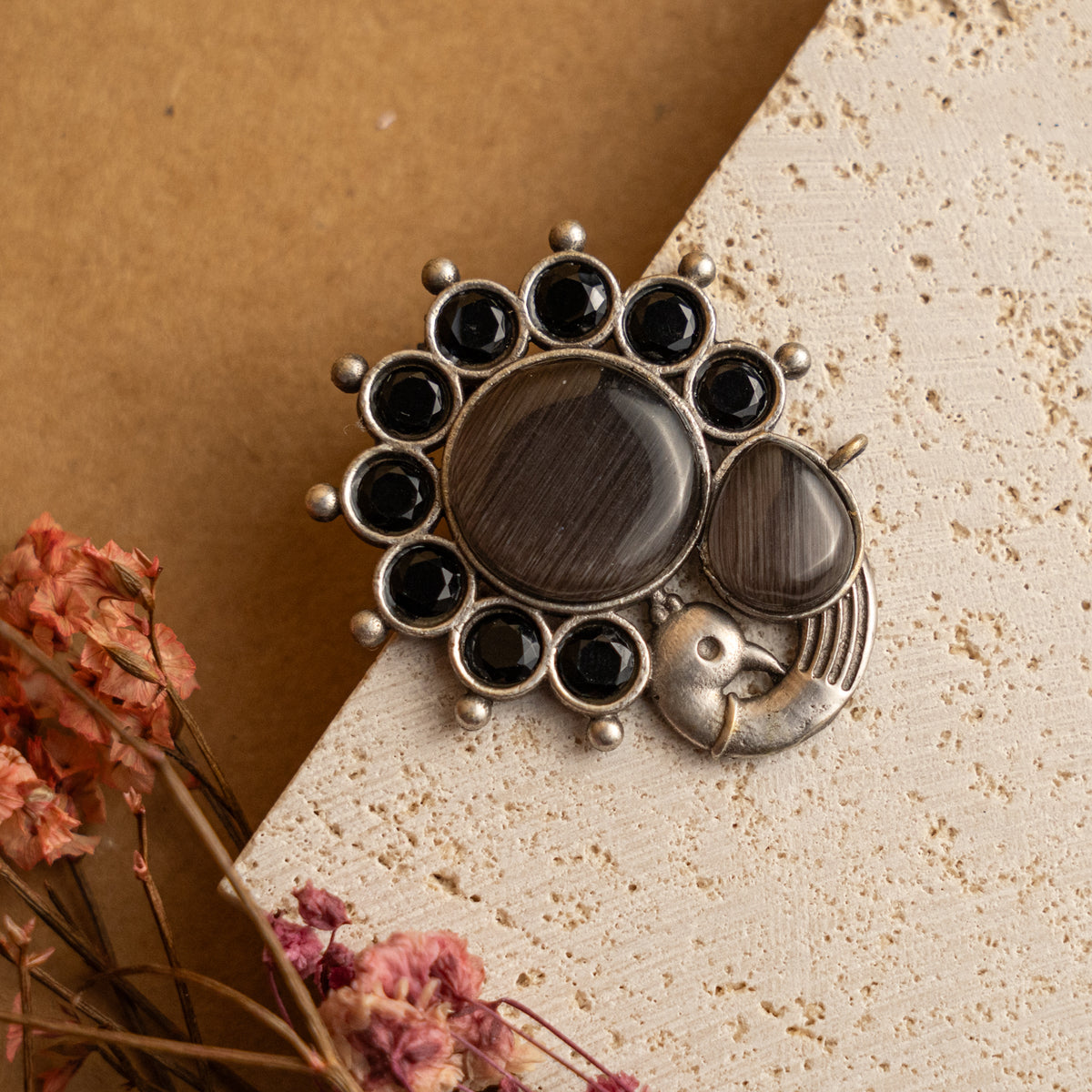 VIMA MONALISA STONE FAUX SILVER SEMI HANDMADE STUDS/ EARRINGS ER686