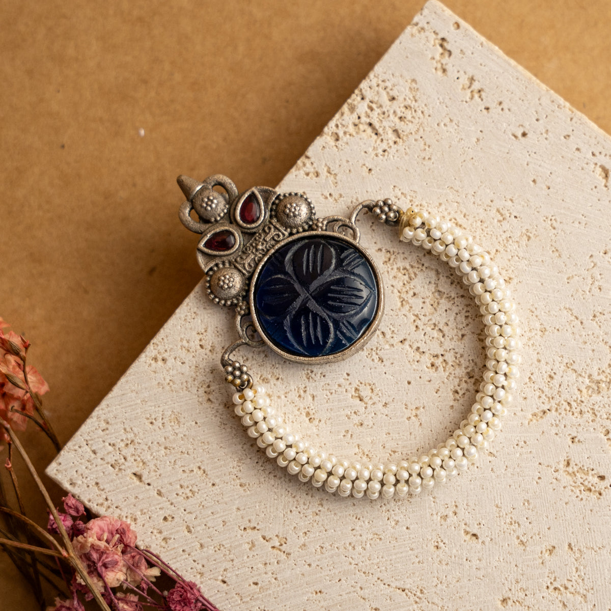 RAKOTNA MONALISA STONE SEMI HANDMADE STUDS/ EARRINGS ER683