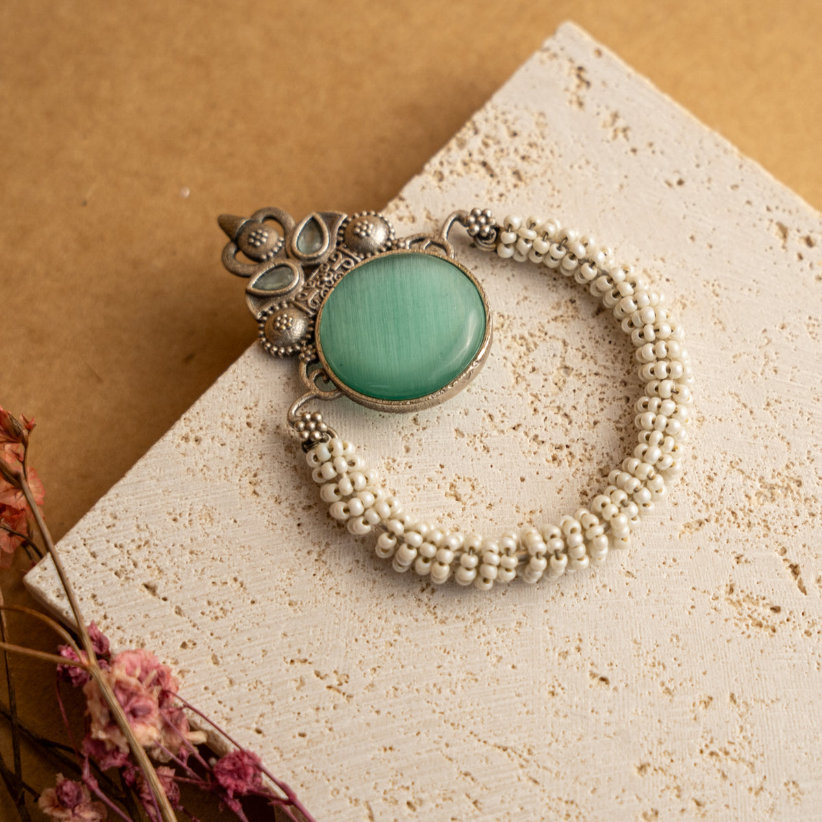 RAKOTNA MONALISA STONE SEMI HANDMADE STUDS/ EARRINGS ER683