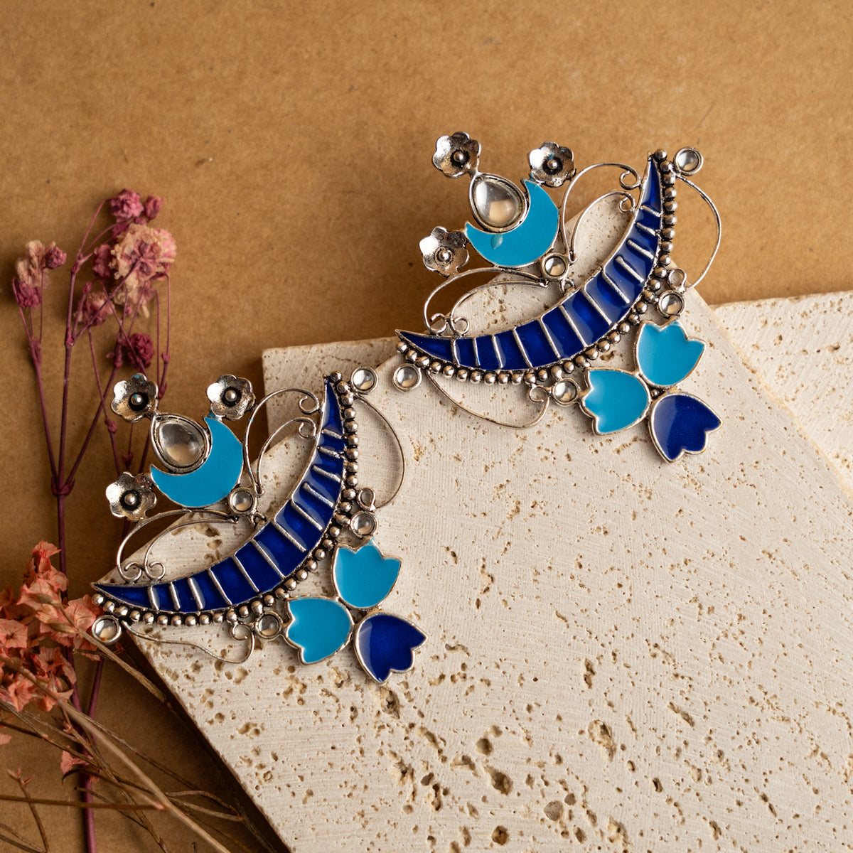 ELODIE OXIDIZED SEMI HANDMADE EARRINGS/JUMBO STUDS ER710