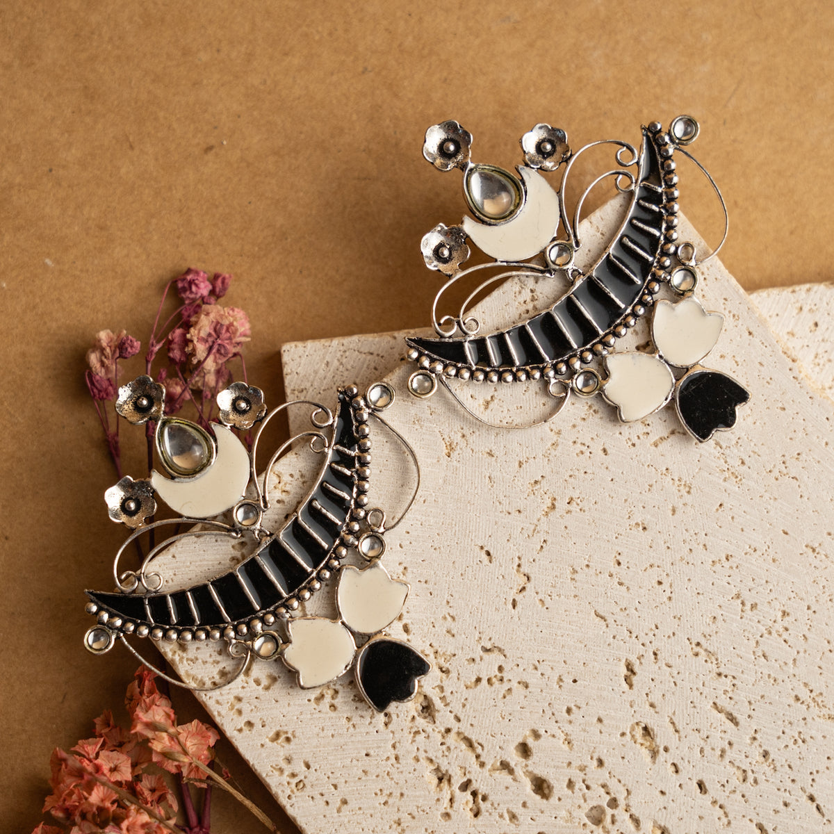 ELODIE OXIDIZED SEMI HANDMADE EARRINGS/JUMBO STUDS ER710