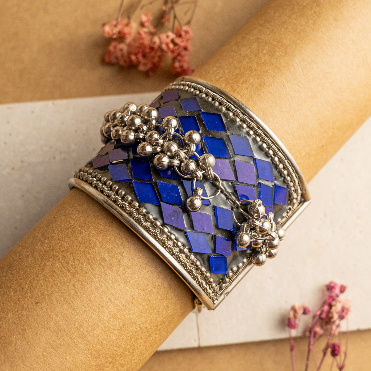 MINNU BLACK POLISH HAND CUFFS/BRACELET/BANGLES/KADAS 
 BR70