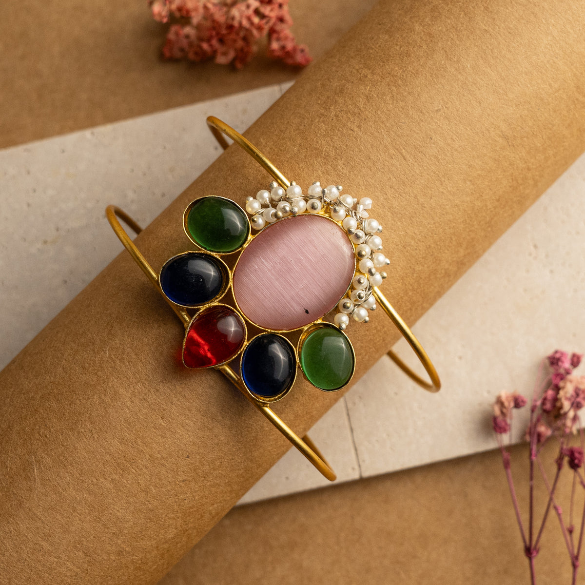 KALLU HAND HAMMERED AND HANDMADE GOLD TONED CLASSIC STONE BRACELETS BR52