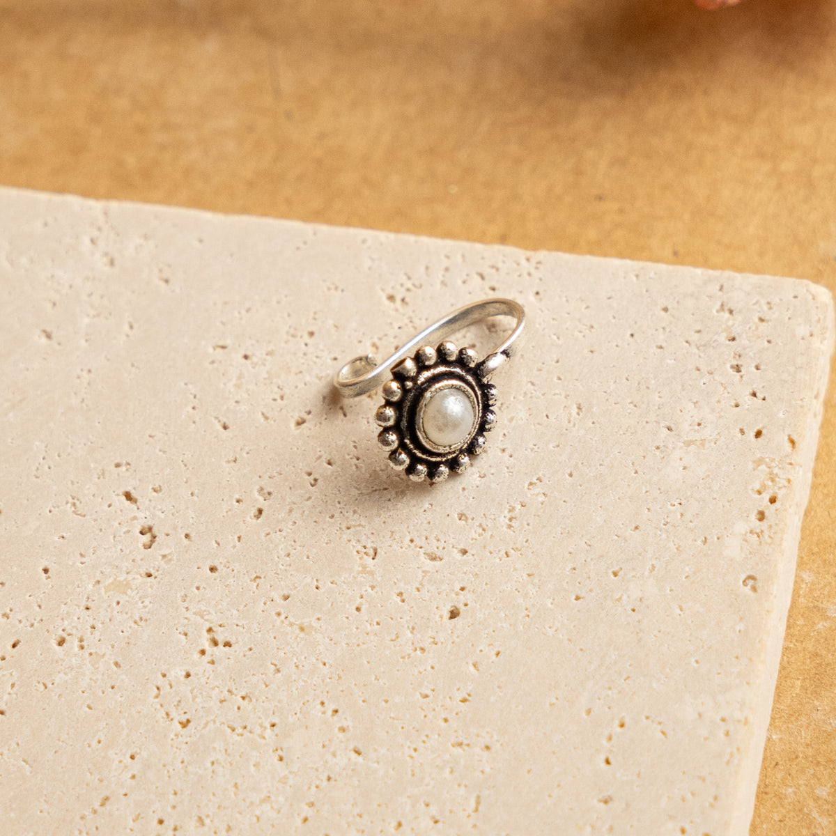 VEDIKA CLIP ON NOSE STUDS NS63