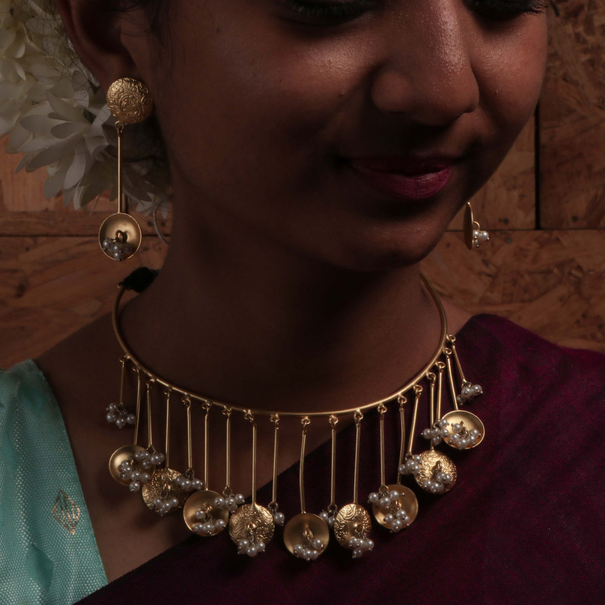 RILEY BIJOUX PREMIUM AND EXCLUSIVE HANDMADE CHOKER WITH EARRINGS CH123