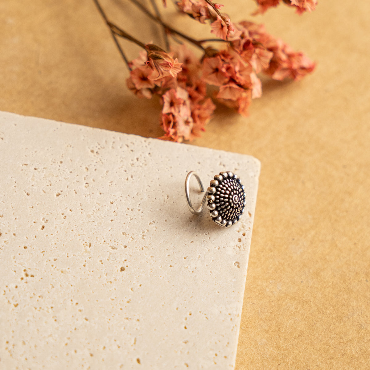 FARIDA PIERCED NOSE STUDS NS69