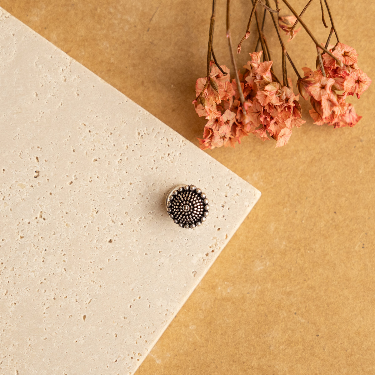 FARIDA PIERCED NOSE STUDS NS69