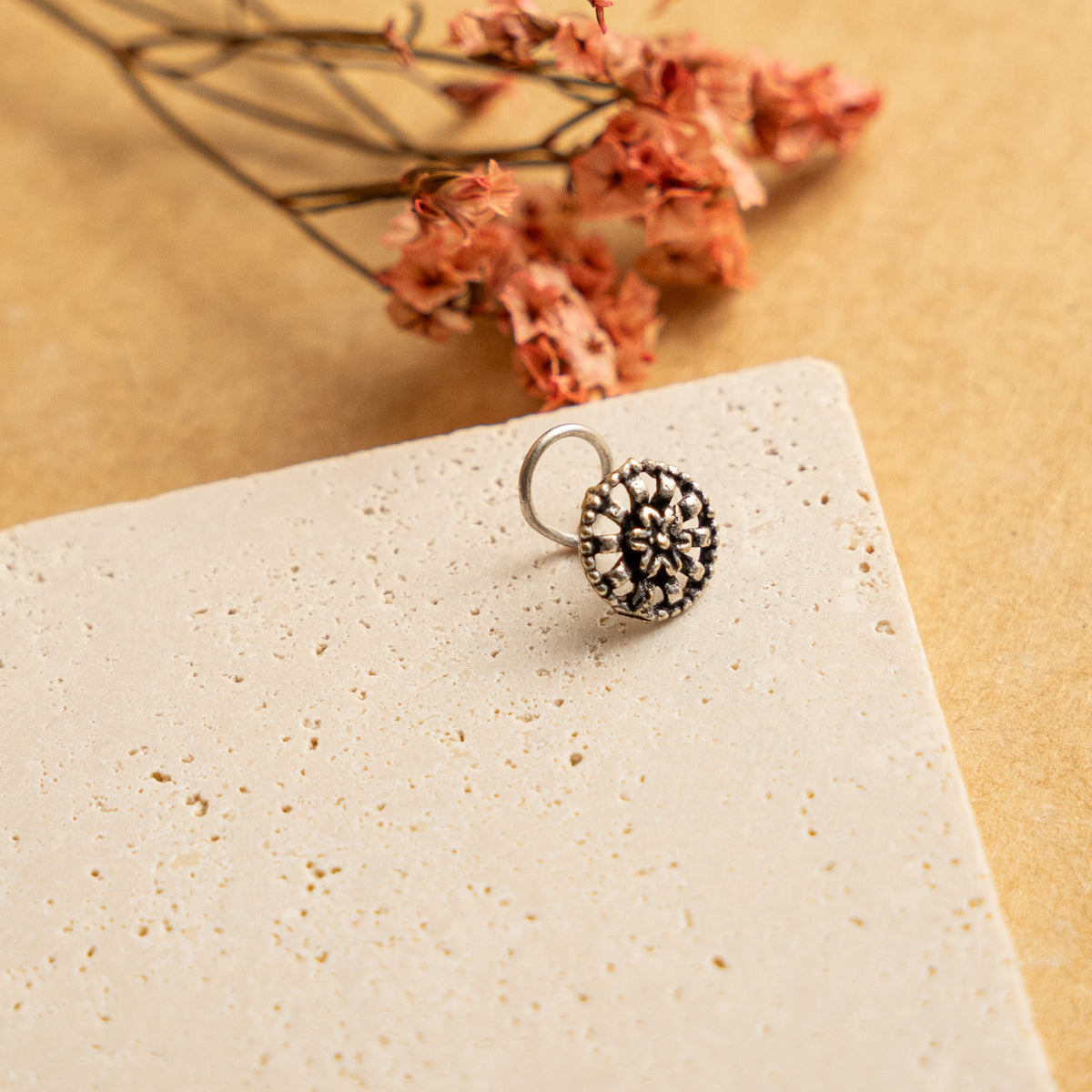 AAROHI PIERCED NOSE STUDS NS61