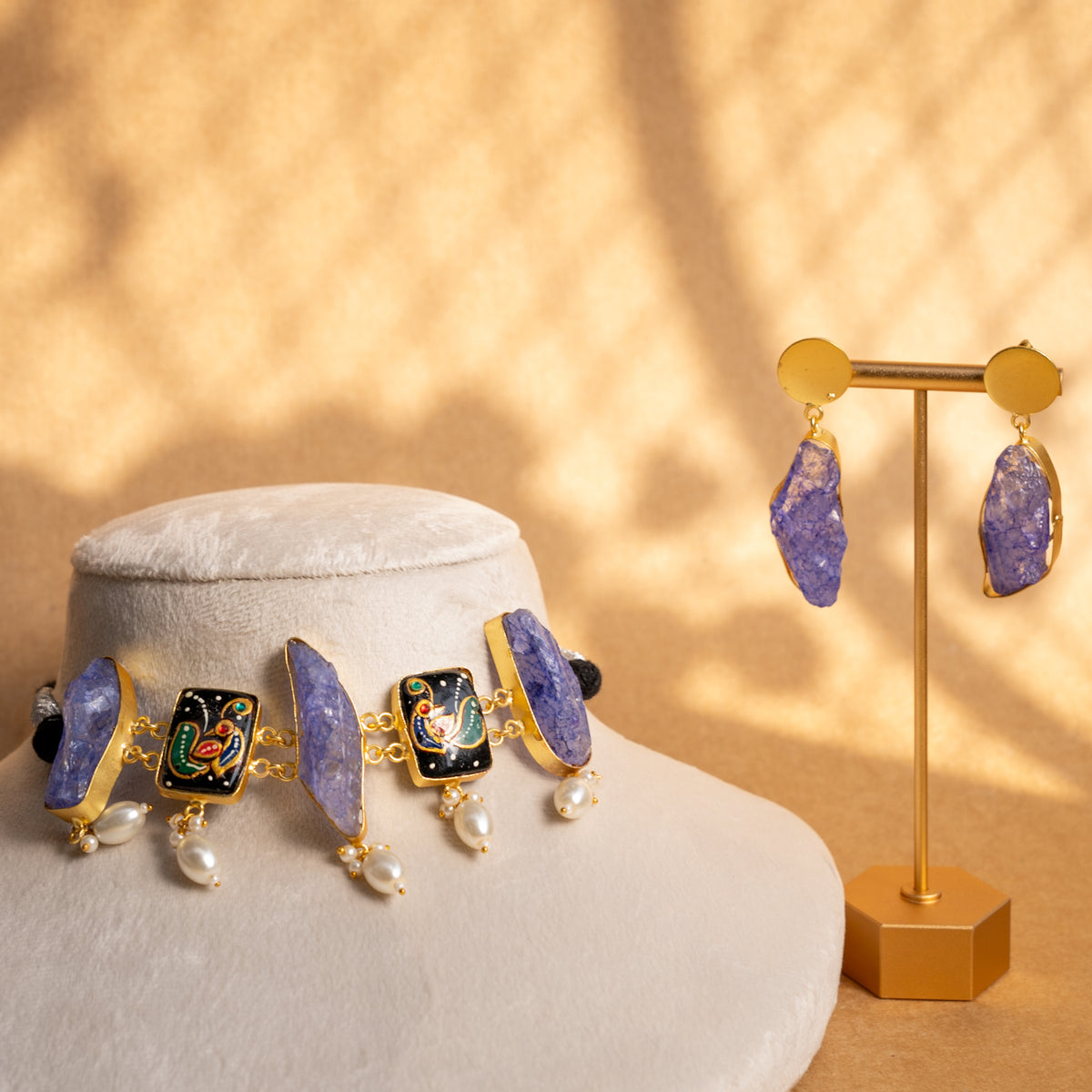 LIYA HANDMADE RAW STONE AND HAND PAINTED CHOKER WITH EARRINGS CH305