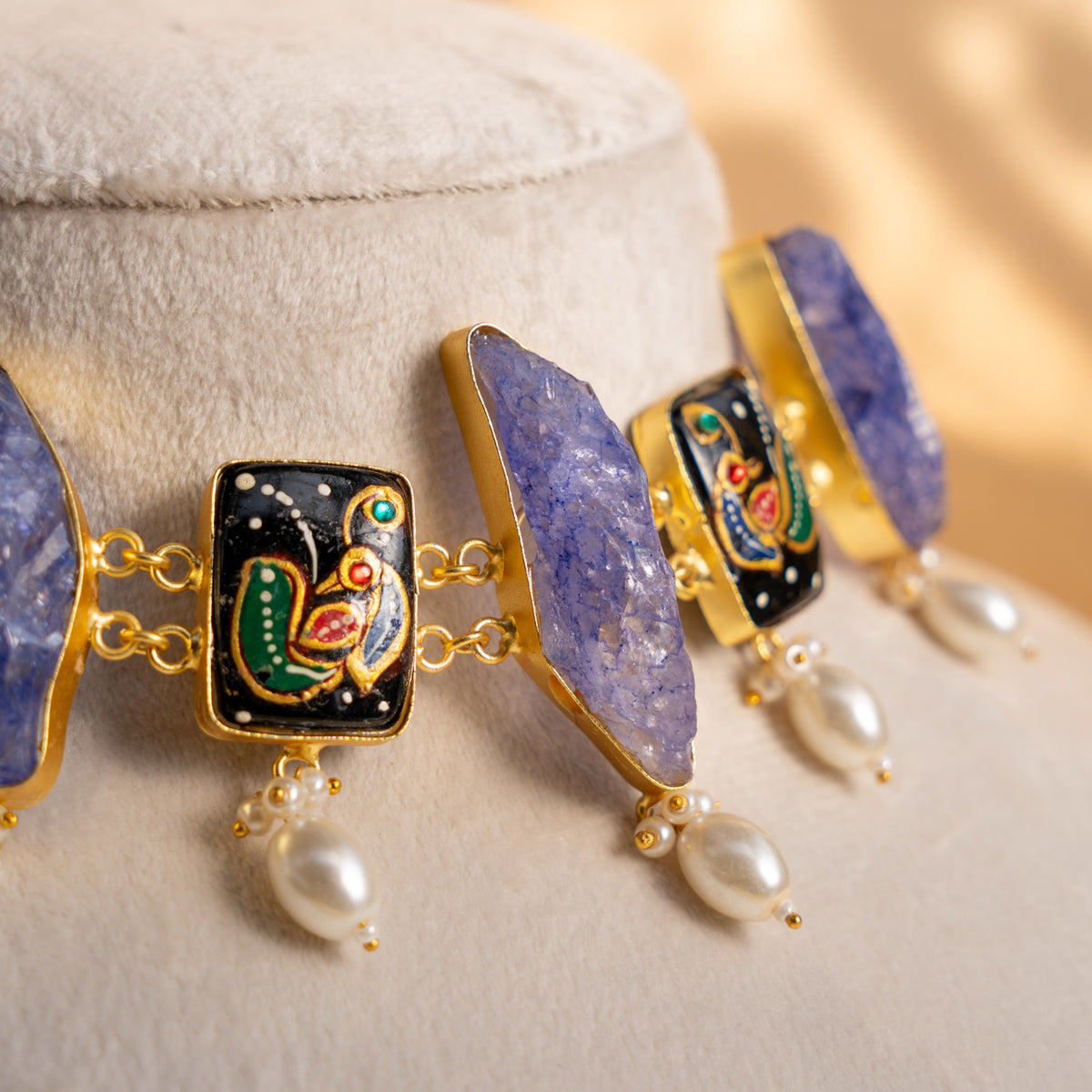 LIYA HANDMADE RAW STONE AND HAND PAINTED CHOKER WITH EARRINGS CH305