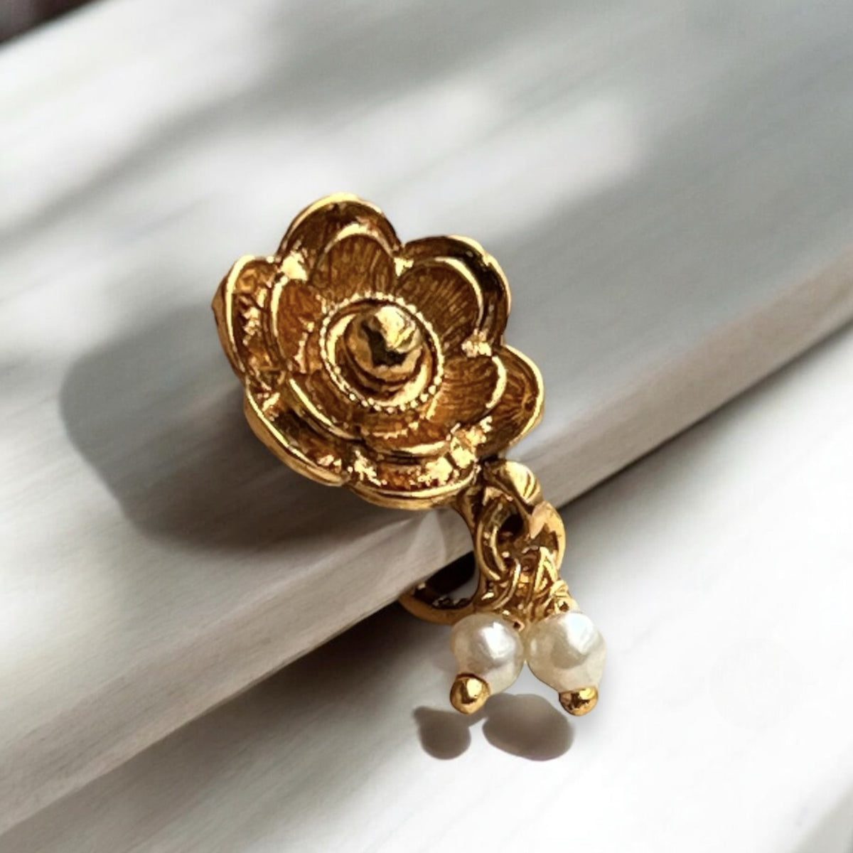 RISHIKA CLIP ON NOSE STUDS NS06