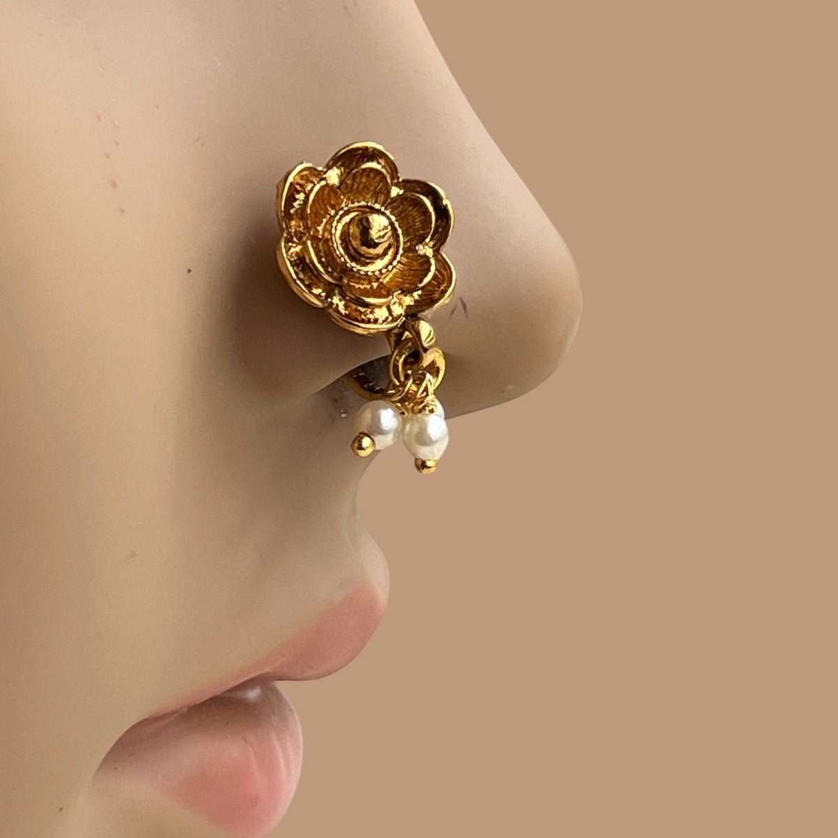 RISHIKA CLIP ON NOSE STUDS NS06