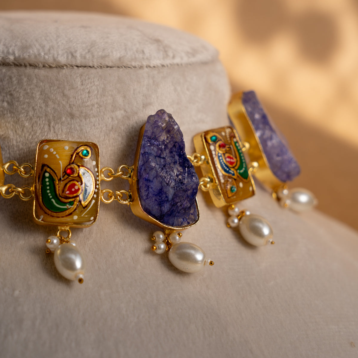 LIYA HANDMADE RAW STONE AND HAND PAINTED CHOKER WITH EARRINGS CH305