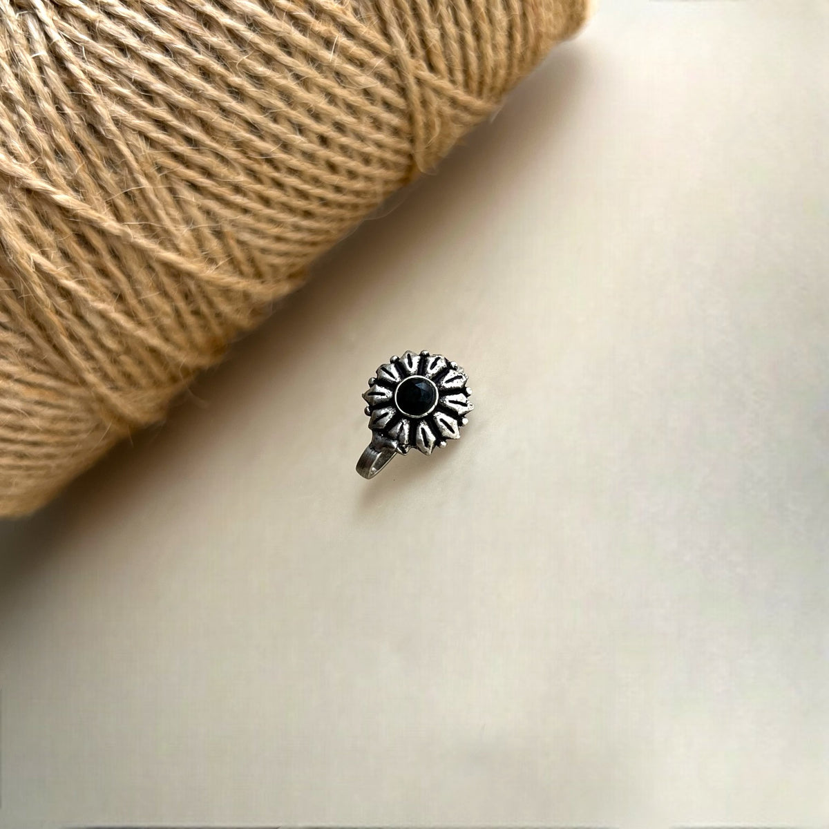 BELLA LAKI FLORA CLIP ON NOSE STUDS NS16