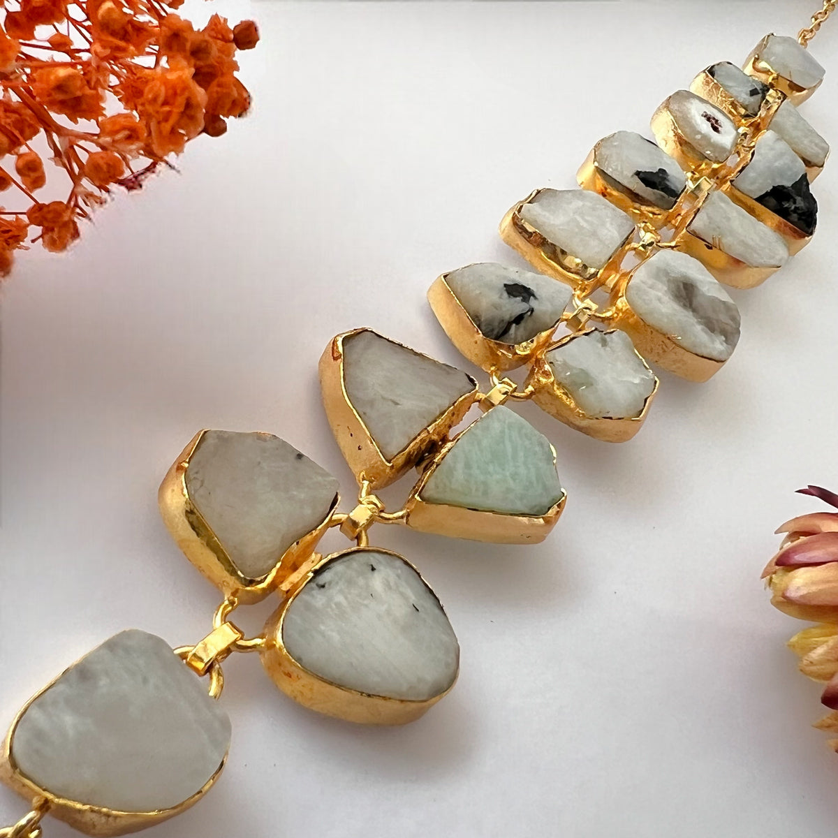 AVA 9 STONE SET HANDMADE HAND HAMMERED RAW STONE NECKPIECE LONG STONE SET WITH EARRING-NL239