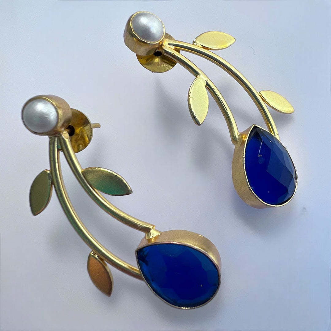 LEAFY PETAL SEMI HANDMADE MONOLISA GOLD WITH PEARL GOLD-TONED EARRINGS ER218