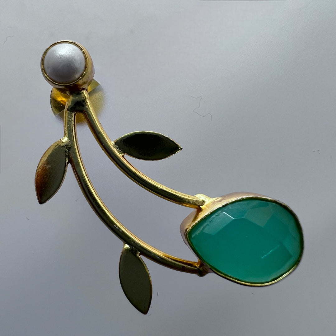 LEAFY PETAL SEMI HANDMADE MONOLISA GOLD WITH PEARL GOLD-TONED EARRINGS ER218