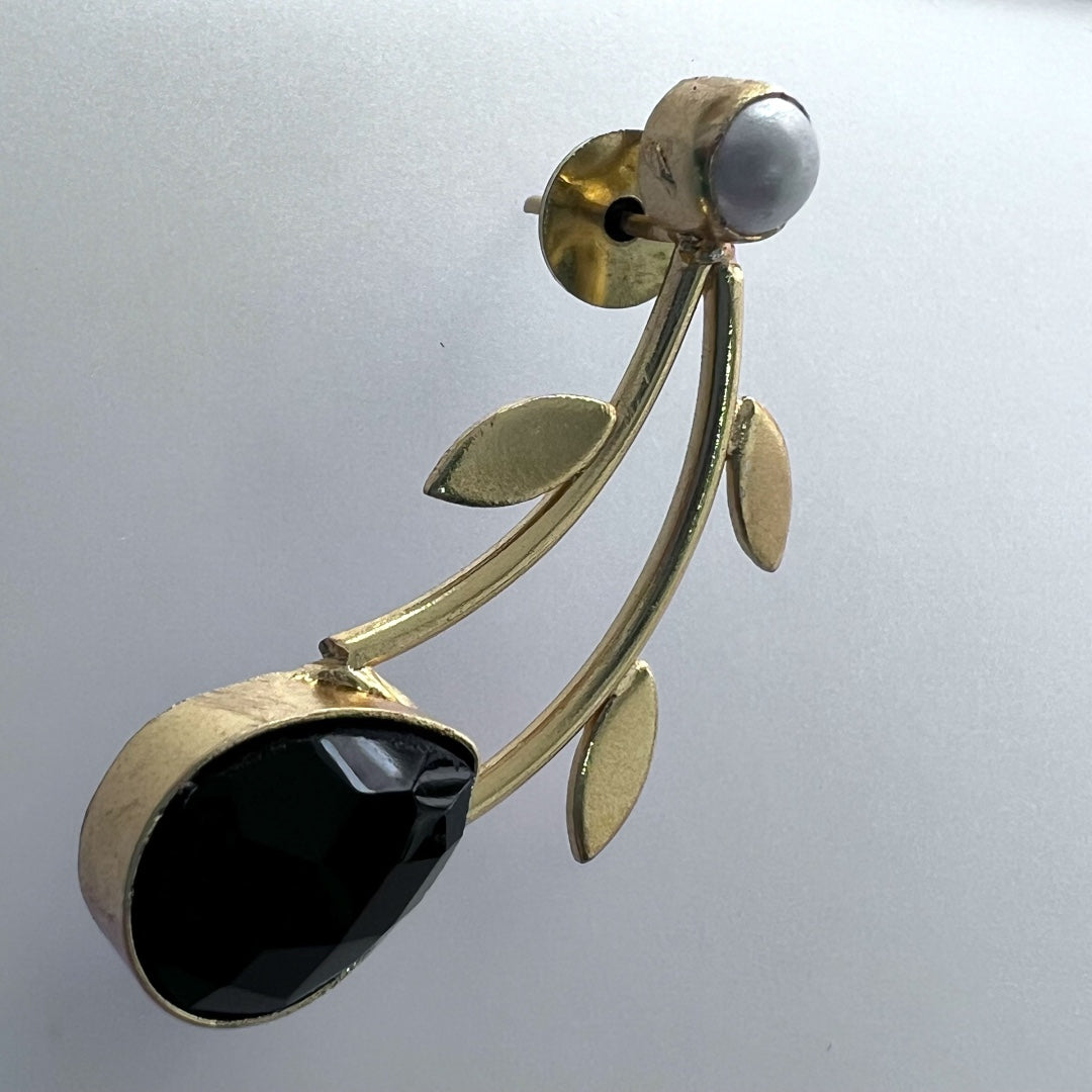 LEAFY PETAL SEMI HANDMADE MONOLISA GOLD WITH PEARL GOLD-TONED EARRINGS ER218