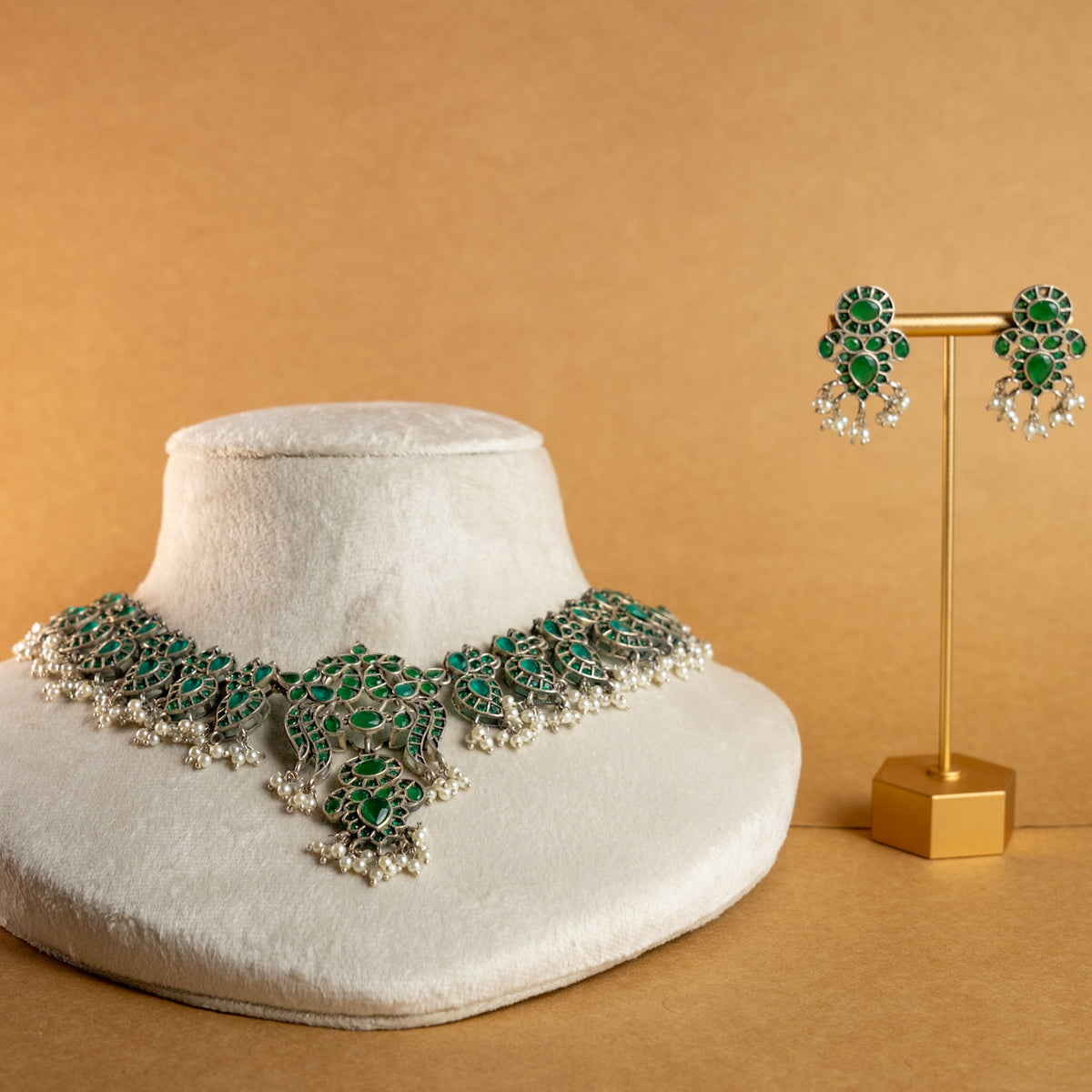 VARDHANA FAUX SILVER PREMIUM SEMI HANDMADE NECKLACE WITH EARRINGS NL127